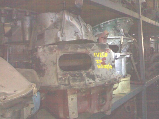 Gearbox bellhousing (various)